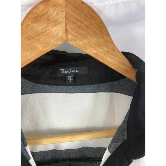 4/$25 Monteau striped chiffon blouse - Picture 2 of 3